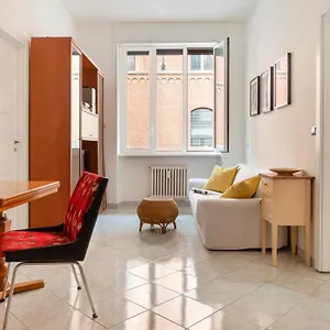 Stazione Cozy And Functional Flat Apartment Milan