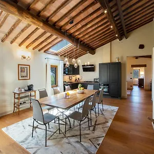 Casanova Di Campriano Holiday home Lupompesi